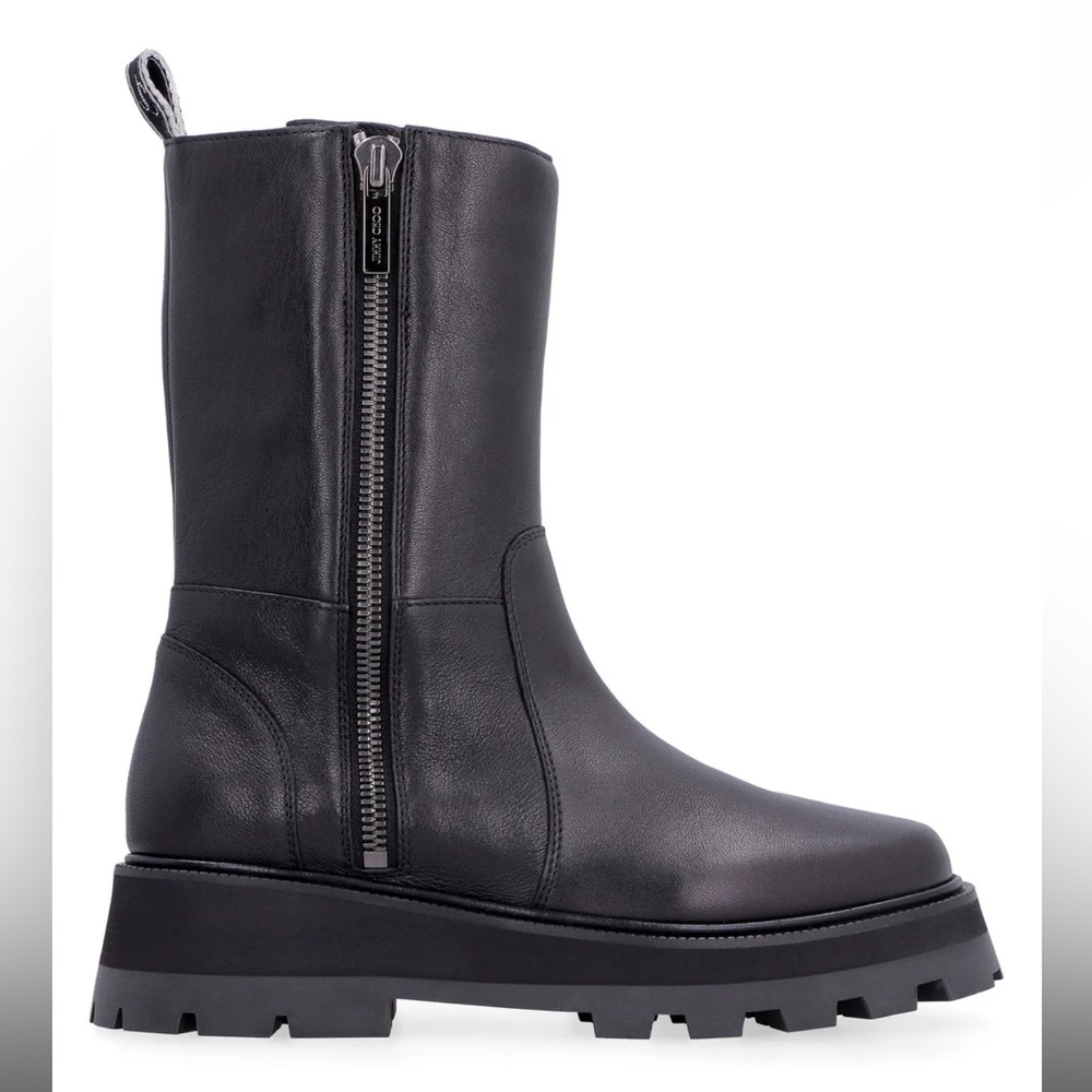 New In Box Jimmy Choo Bayu Leather Boots Size 40